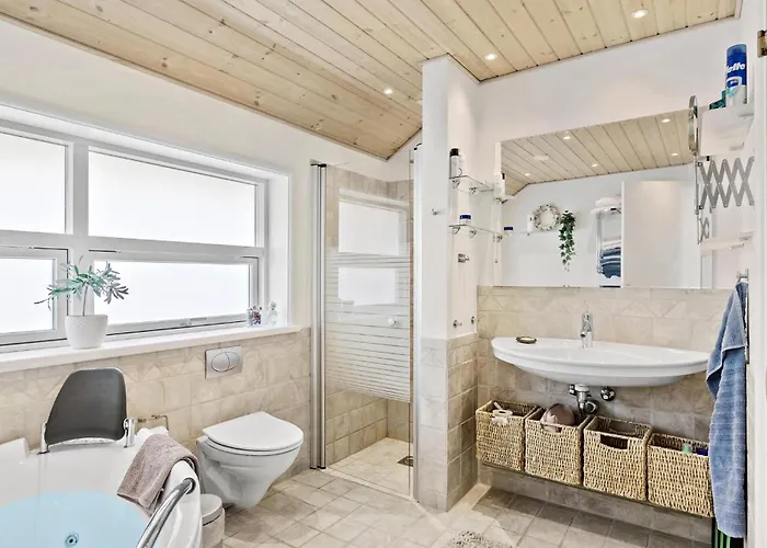 Vakantiehuis Stunning In With Sauna Gilleleje