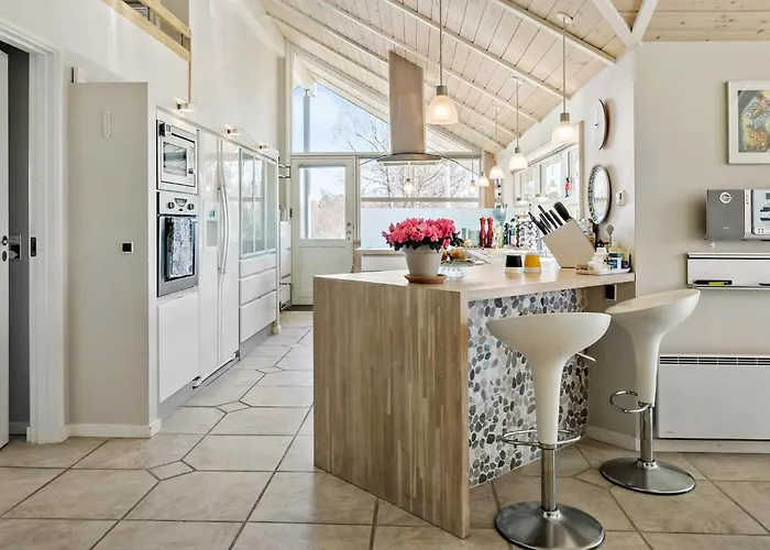 Stunning In With Sauna Vakantiehuis Gilleleje