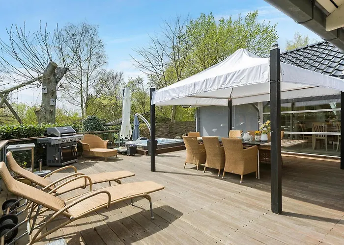 Stunning In With Sauna Vakantiehuis *
